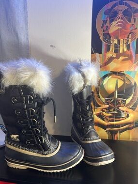 Sorel Black Faux Fur Winter Boots:UC